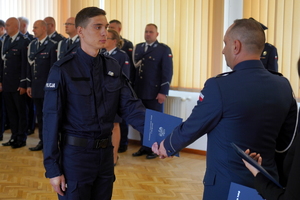 Ślubowanie nowych policjantów