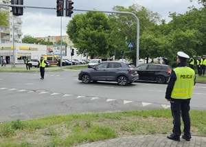 Kierowanie ruchem na ulicy.
